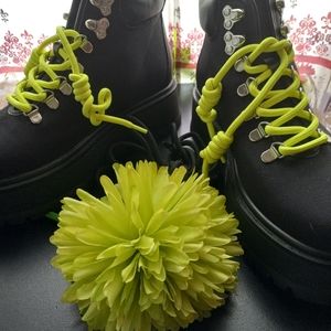 Steve Madden's Stomp Platform